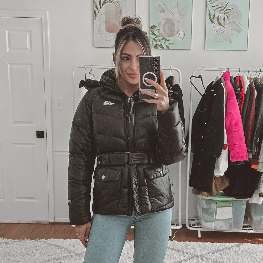 The North Face black Menlo belted puffer down jacket size S - Picture 3 of 15